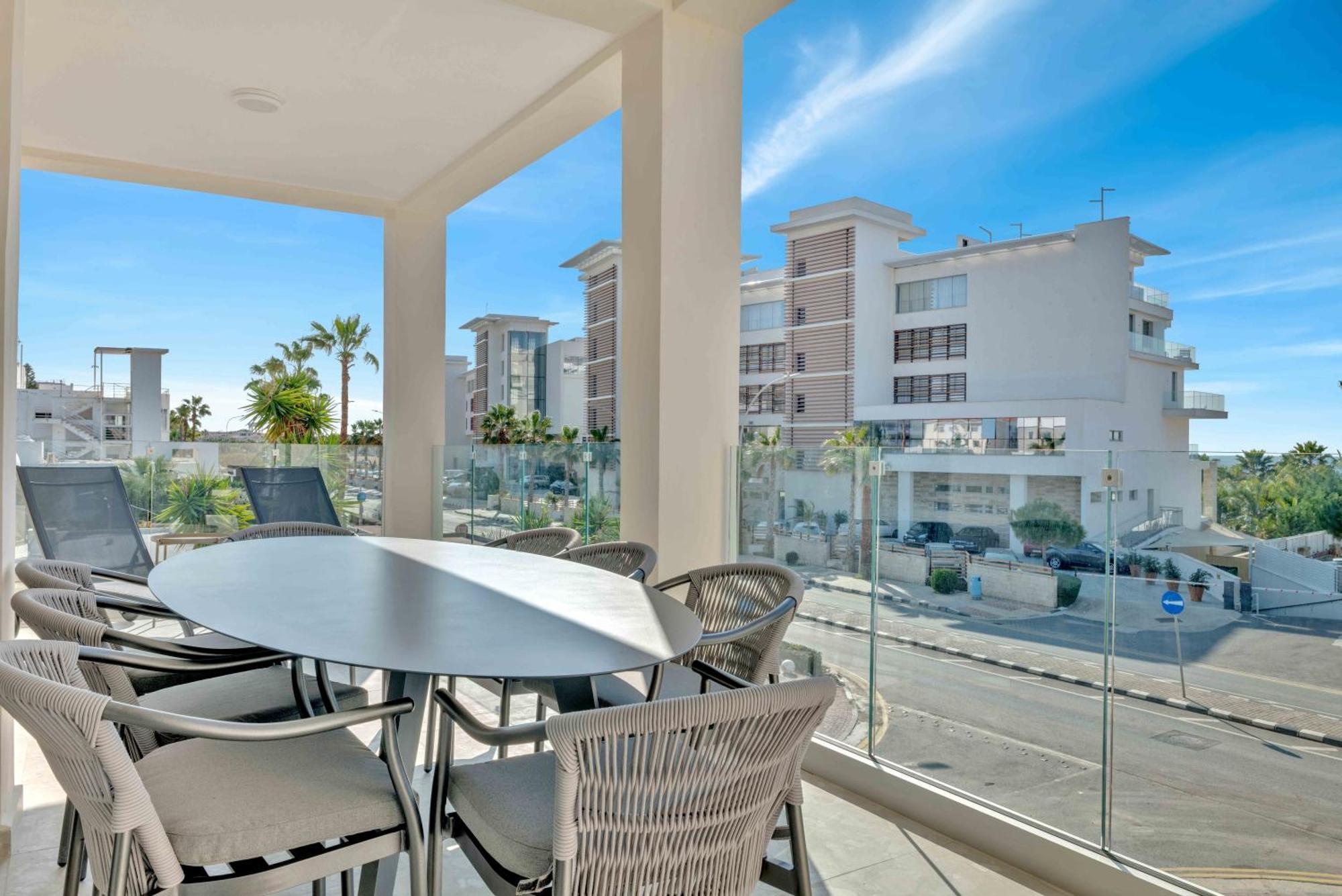 Phaedrus Living: Seaview Luxury Flat Limnaria 150 Apartment Paphos Luaran gambar