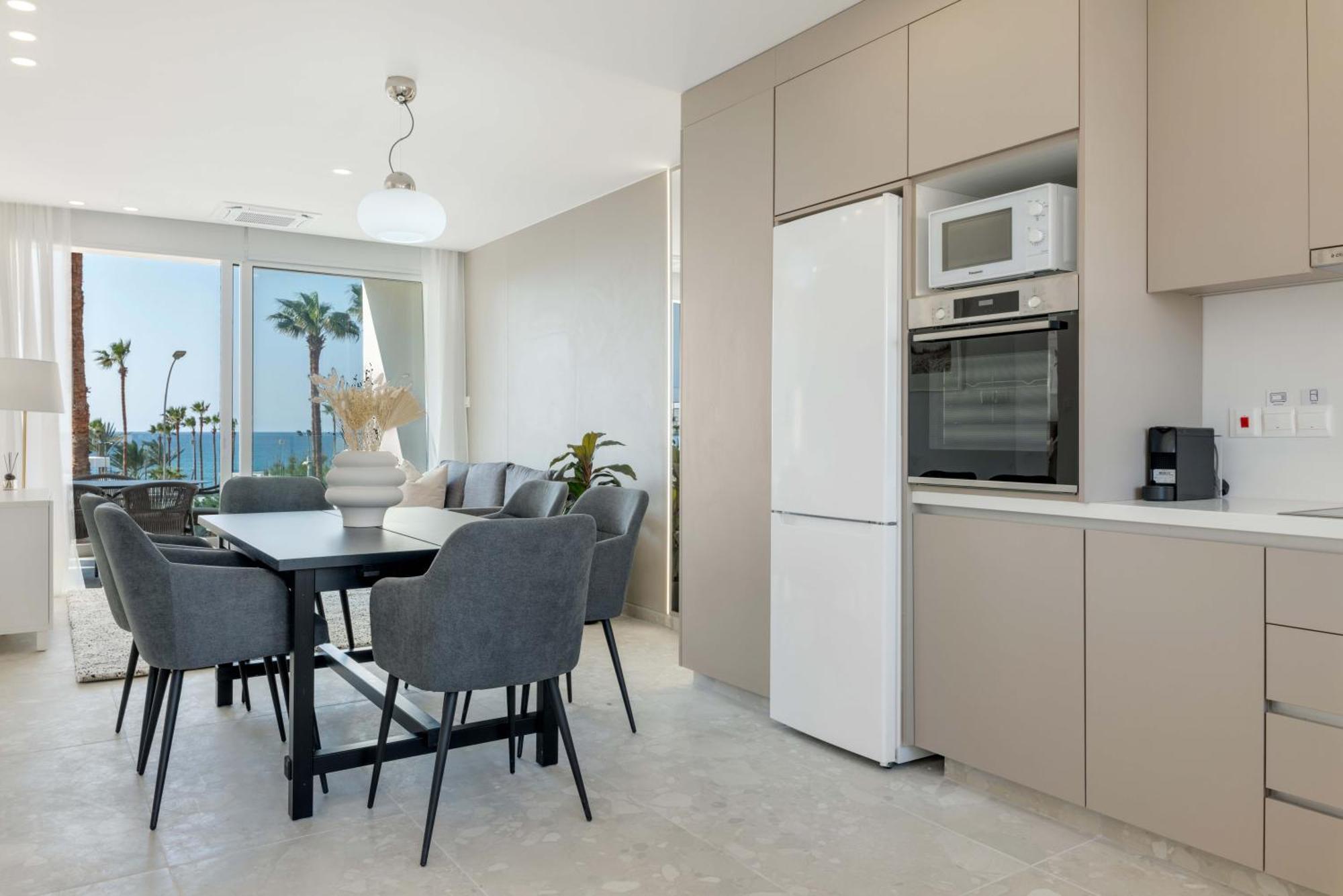 Phaedrus Living: Seaview Luxury Flat Limnaria 150 Apartment Paphos Luaran gambar
